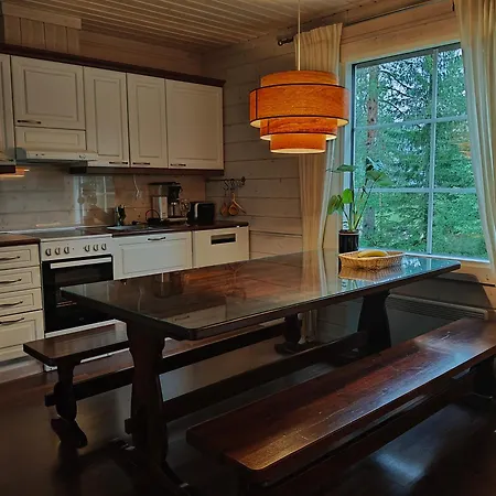 Aada By The Slopes Iso-Syöte